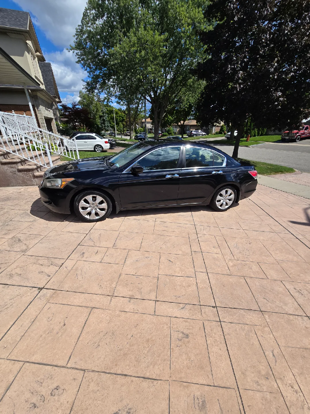 2010 Black Honda Accord V6 image indicator(3)