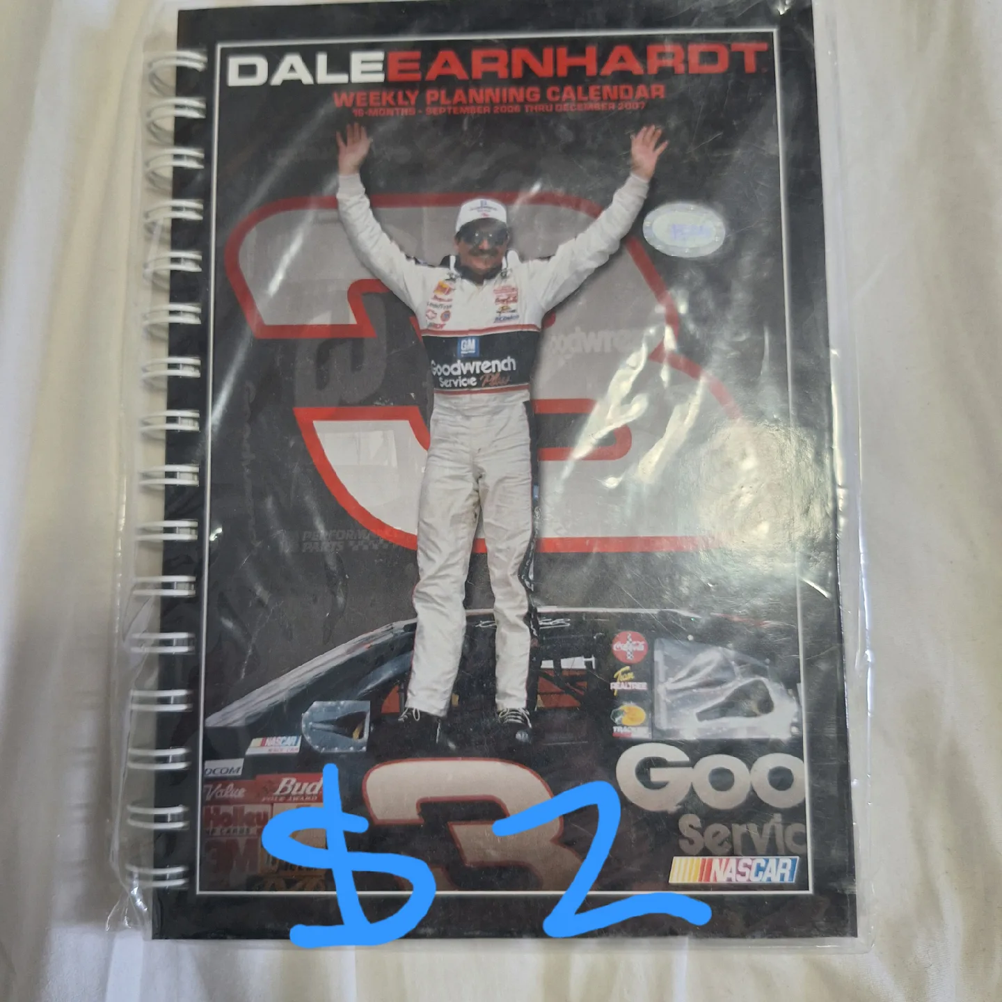 NASCAR Dale Earnhardt Keychains & Memo Pads image indicator(6)