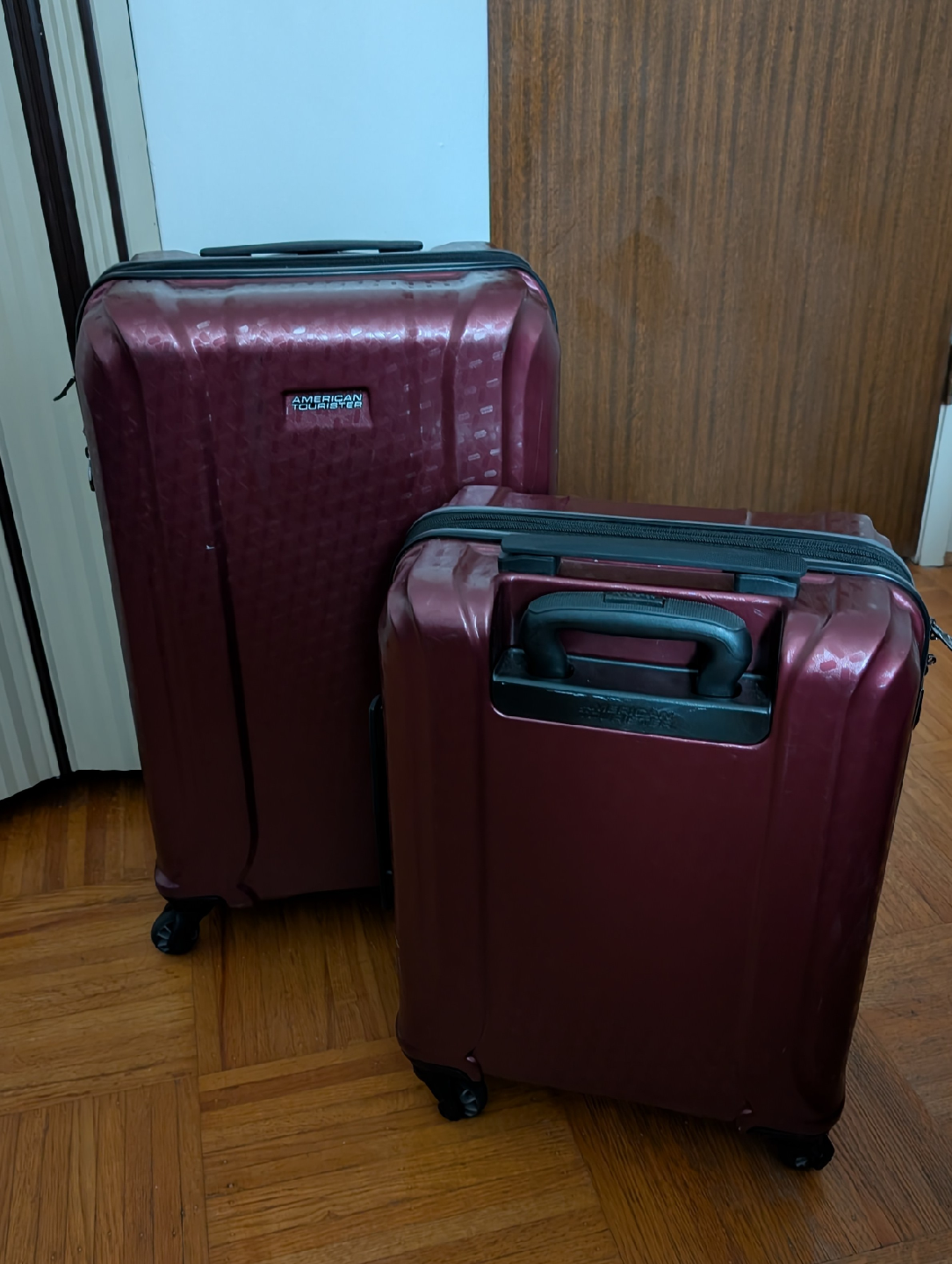 American Tourister Burgundy Luggage Set - photo 2