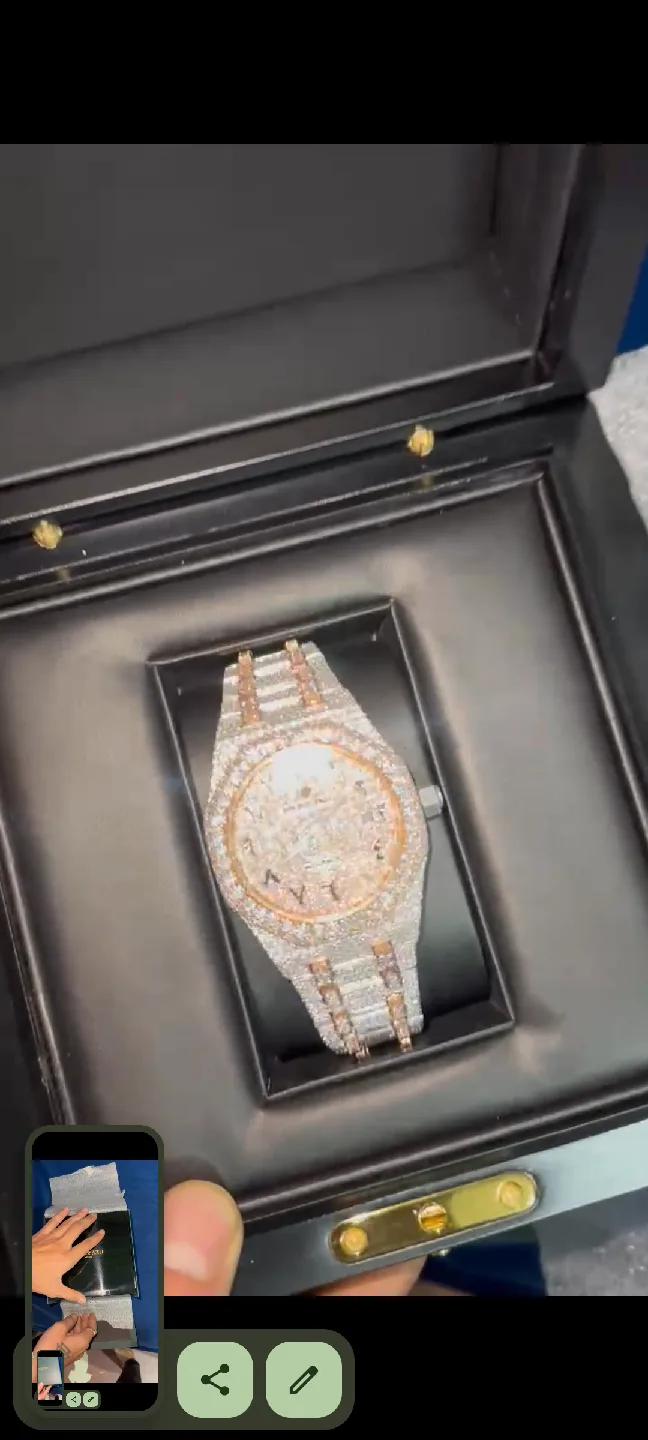 “Ap Luxury Diamond Watch – Timeless Elegance & Prestige” image indicator(2)