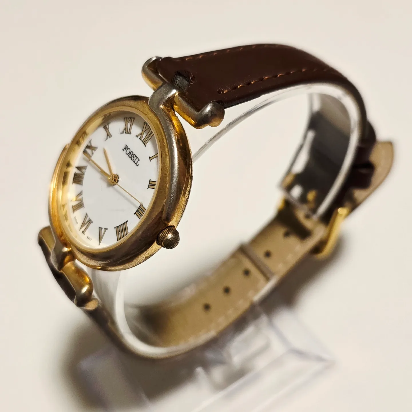 Fossil Quartz Watch New Battery image indicator(5)