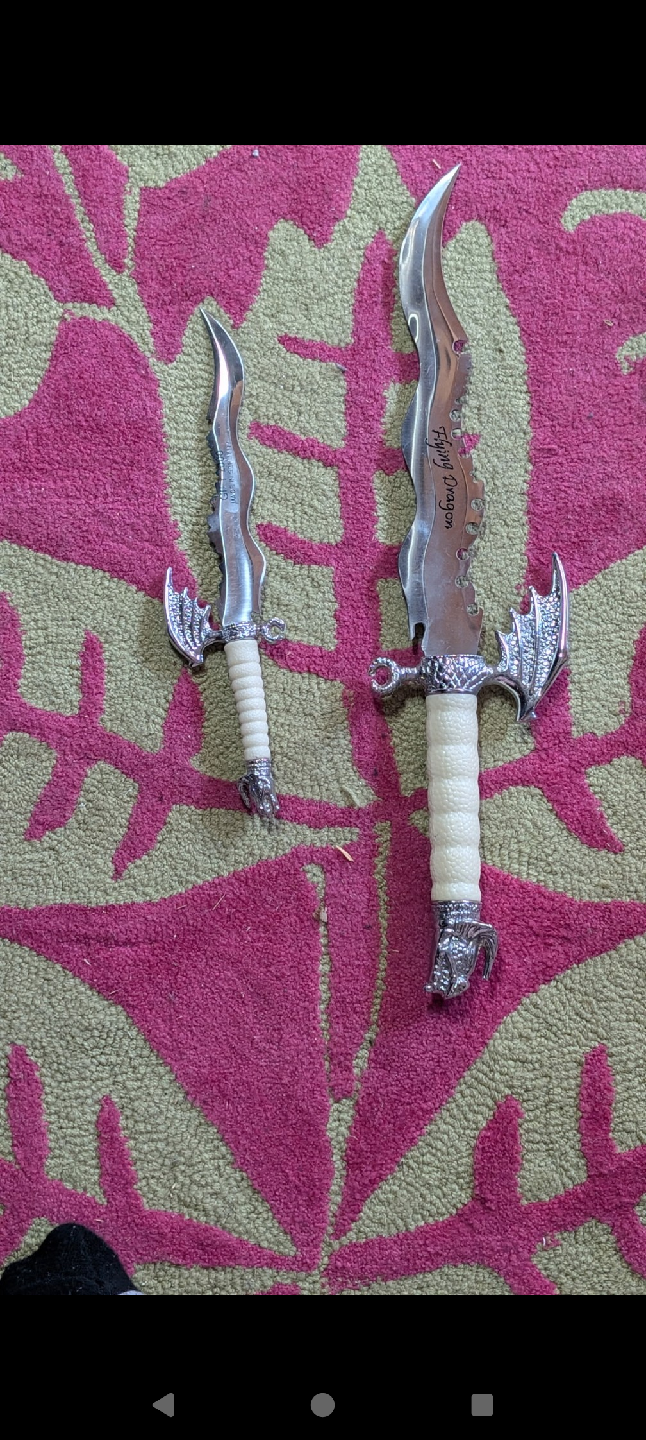 Flying Dragon decorative set