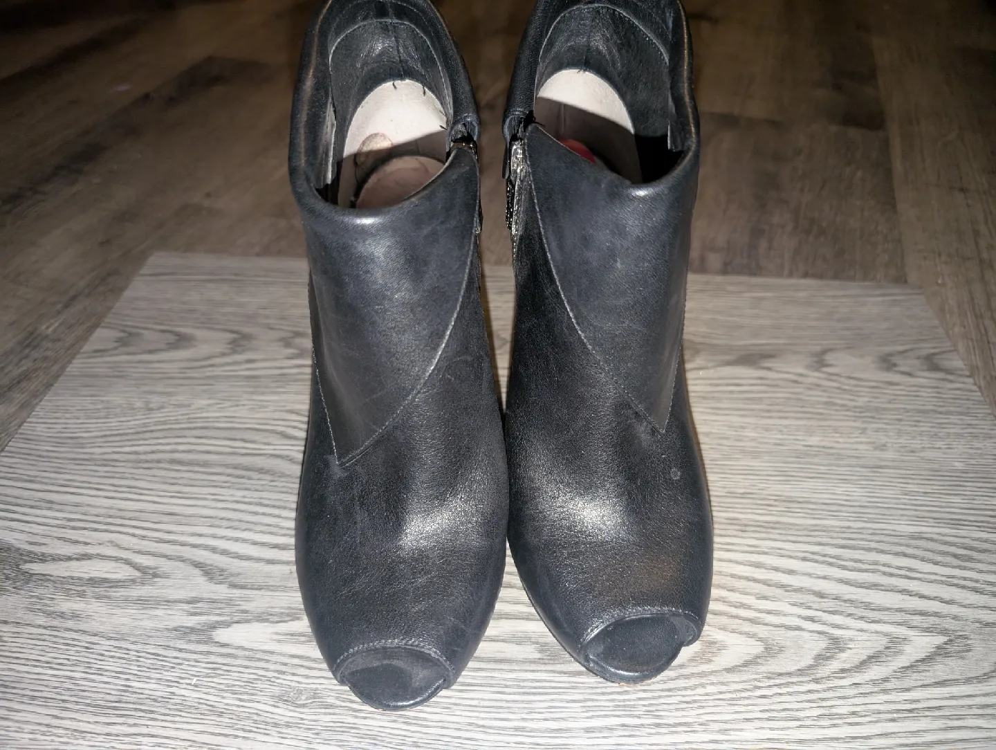 Michael Kors Black Leather Heels Size 6.5 image indicator(4)