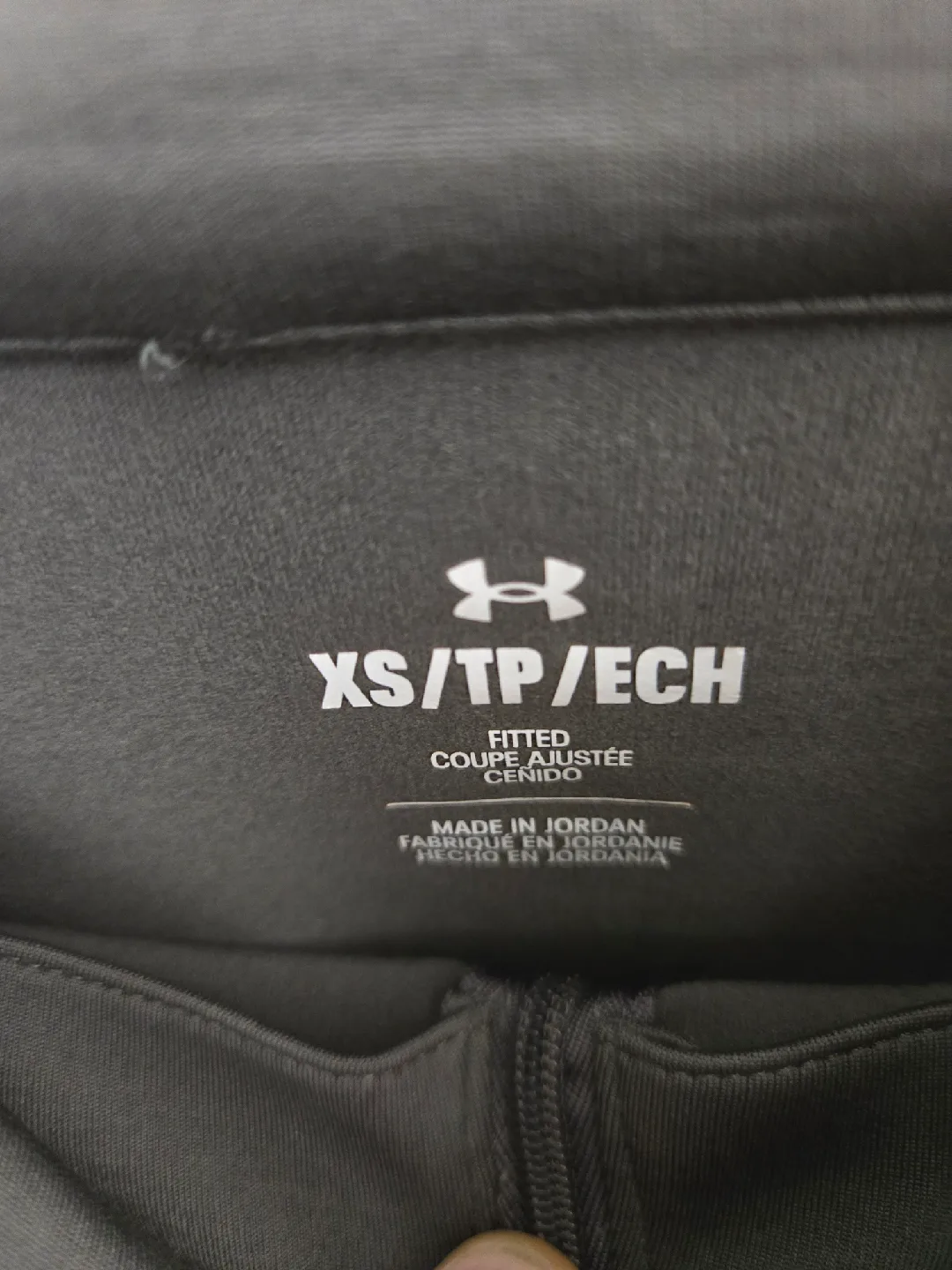 Under Armour Women's 1/4 Zip Training Top XS image indicator(4)