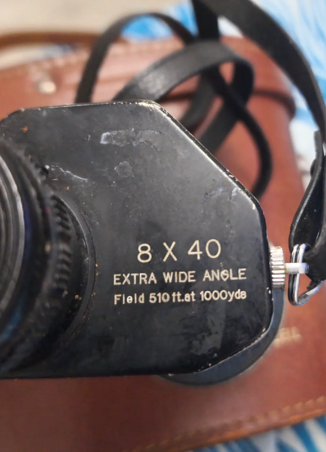 Bell & Howell 8x40 Binoculars with Case image indicator(3)