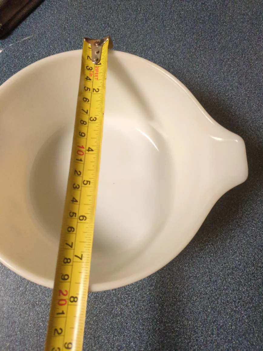 Pyrex 8 inch Mixing Bowl image indicator(3)