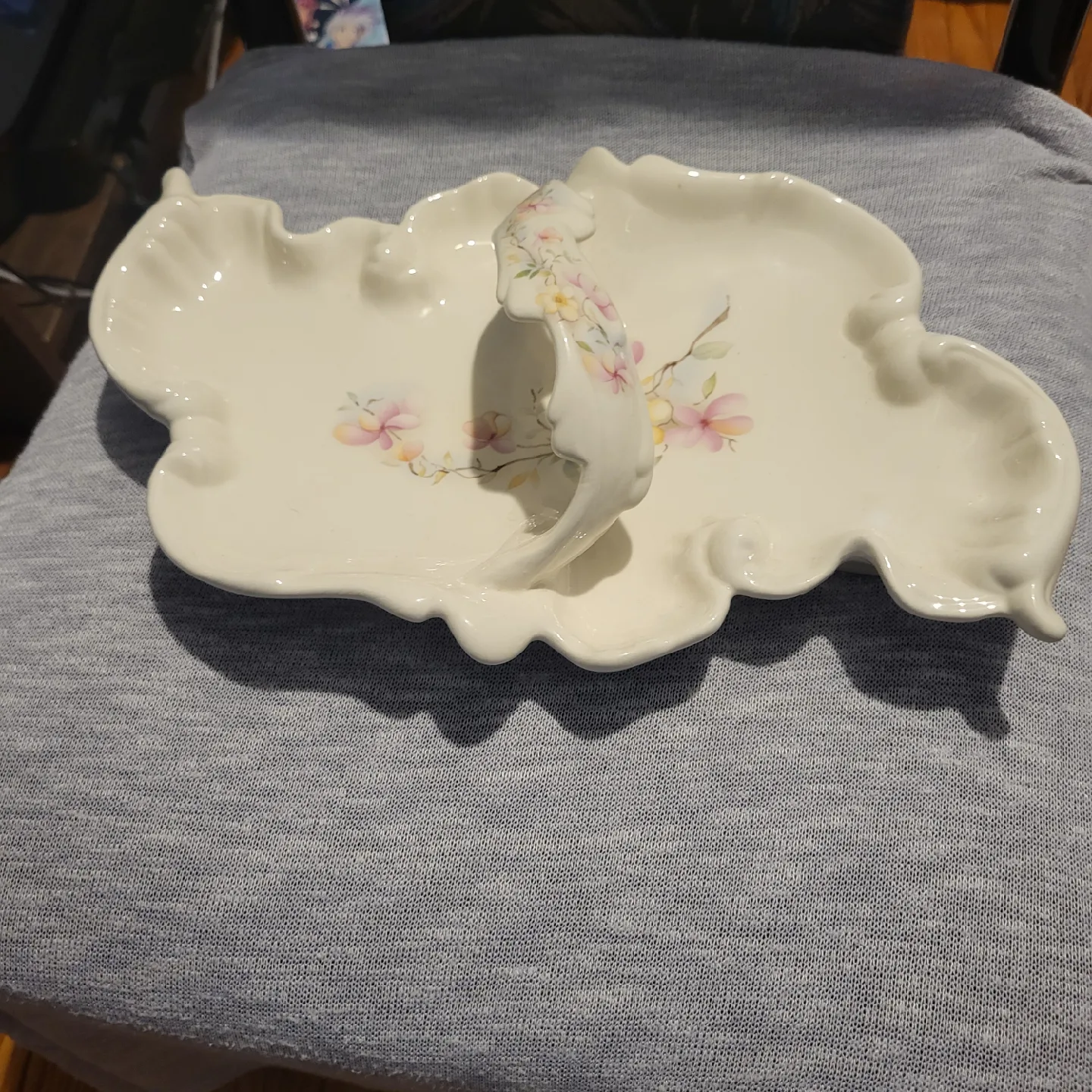Floral Handle Serving Dish 34 x 30 cm thumbnail
