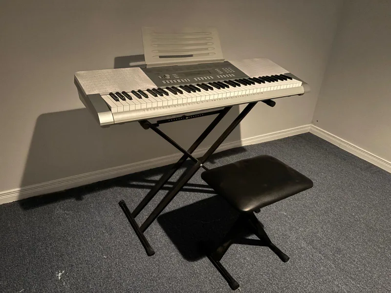 Casio WK-225 Keyboard with Stand thumbnail