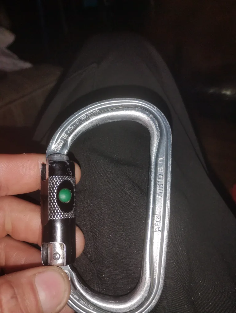 Petzl Am'D Ball Lock Carabiner image indicator(3)