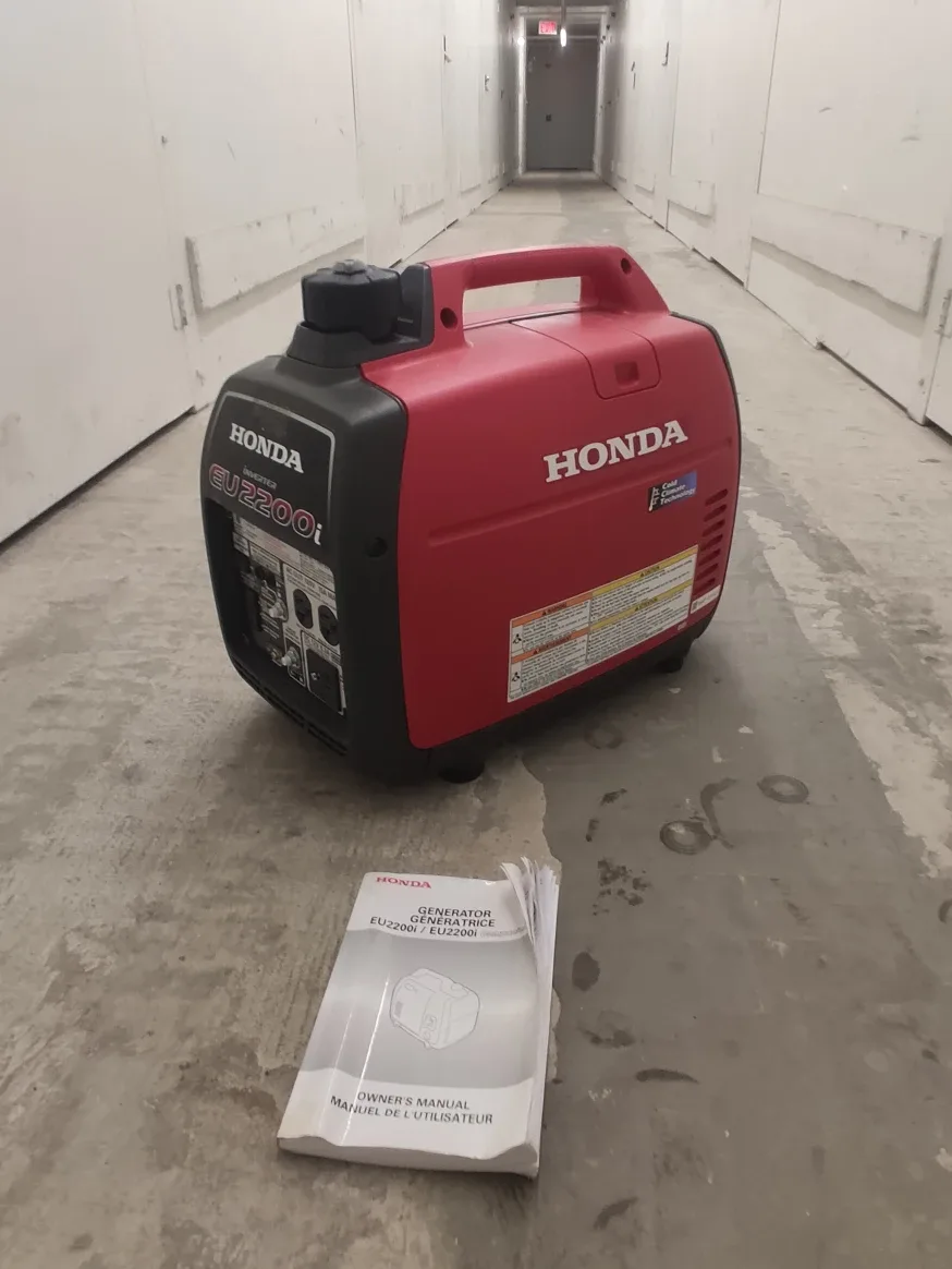 Honda EU2200i Inverter Generator (used 3 hrs) thumbnail