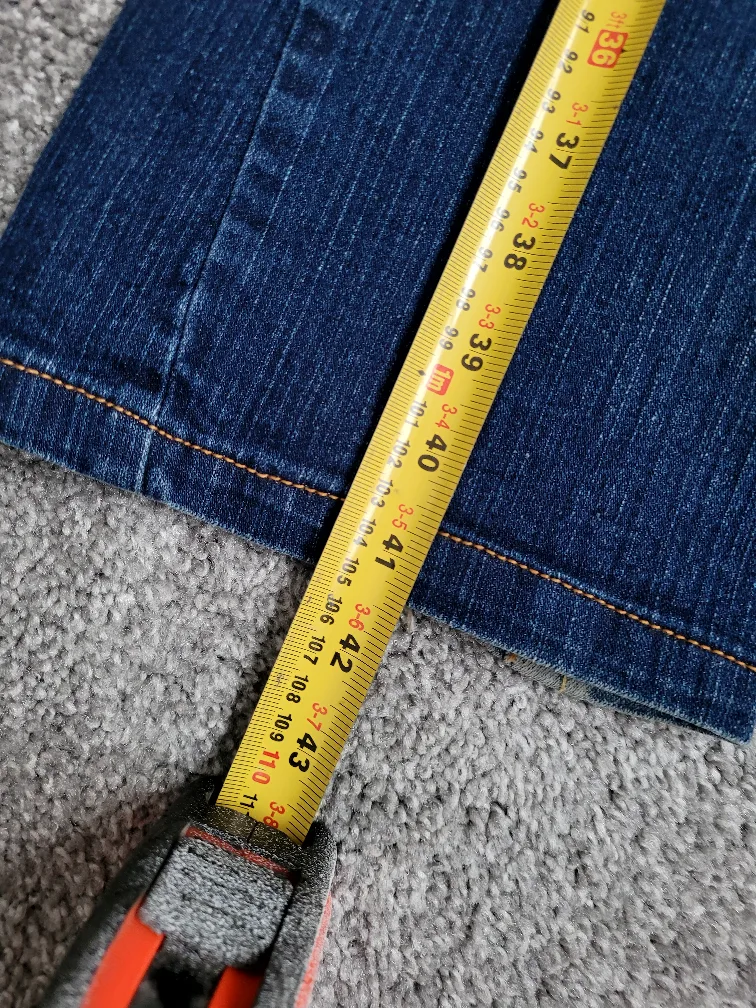 True Religion low rise flare jeans Y2K image indicator(7)