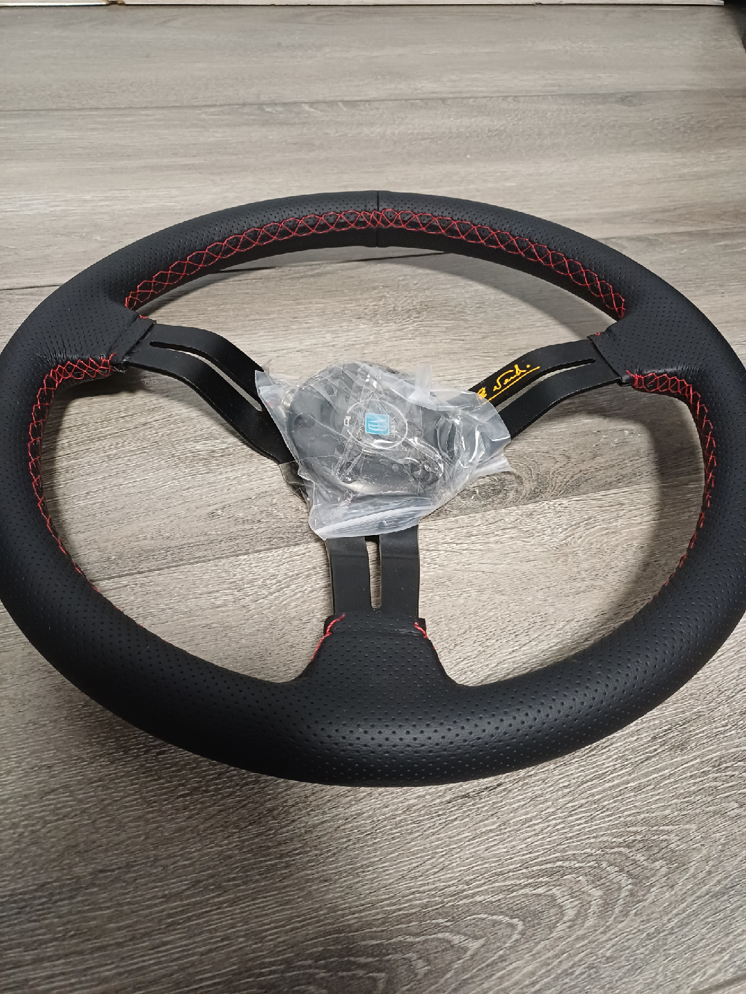 Nardi Torino Steering Wheel - Black Leather, Red Stitching - photo 2