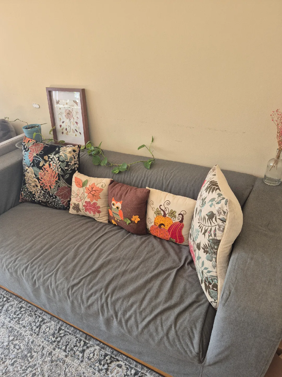 IKEA Sofa - Grey image indicator(6)