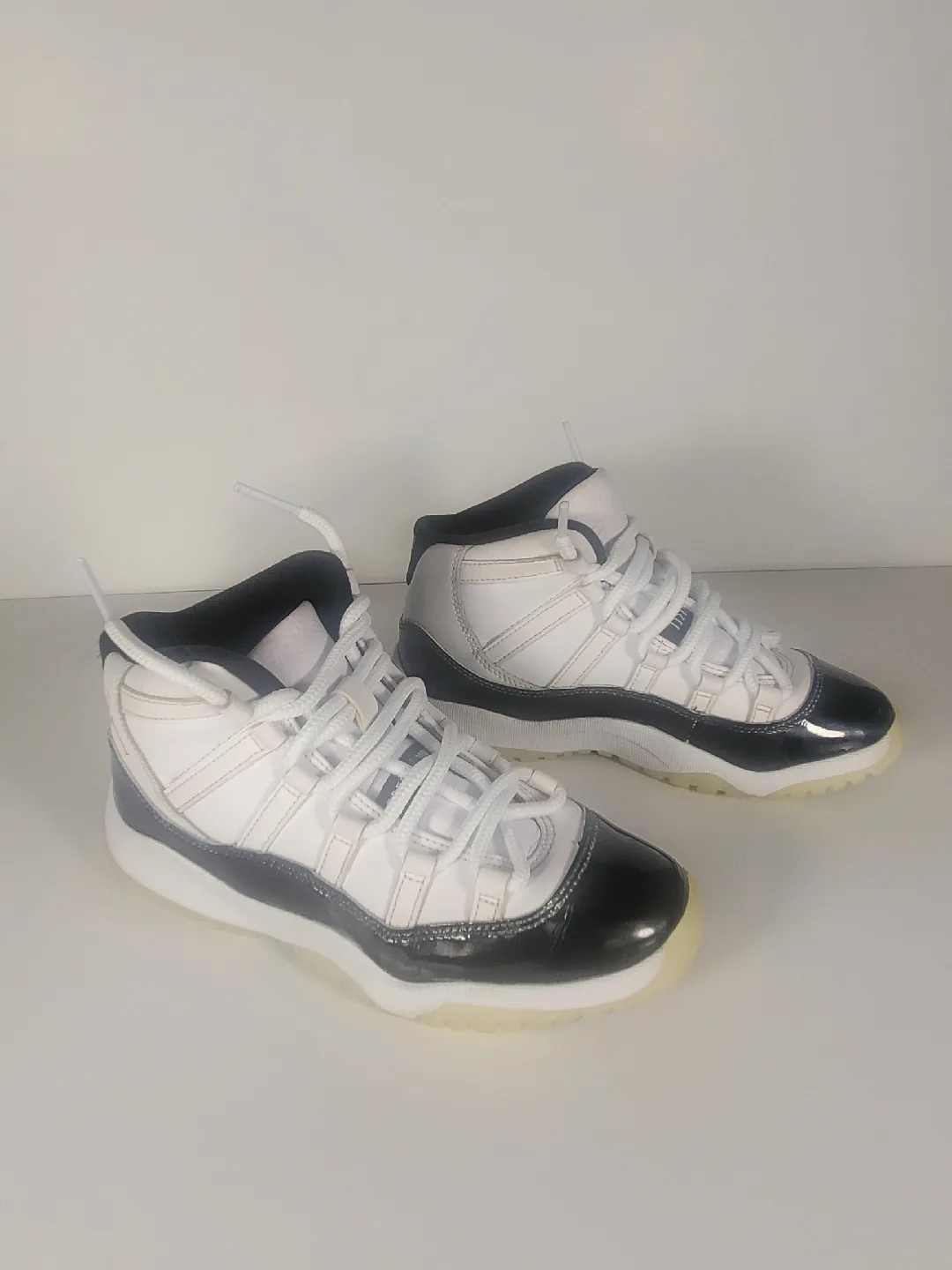 Kids Jordan 11 Retro DMP Gratitude PS 378039-170 Size 2.5Y image indicator(9)