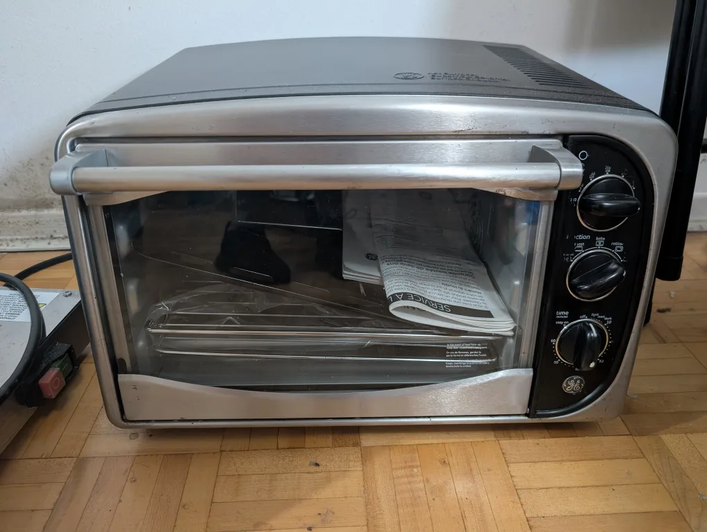 GE Toaster Oven thumbnail