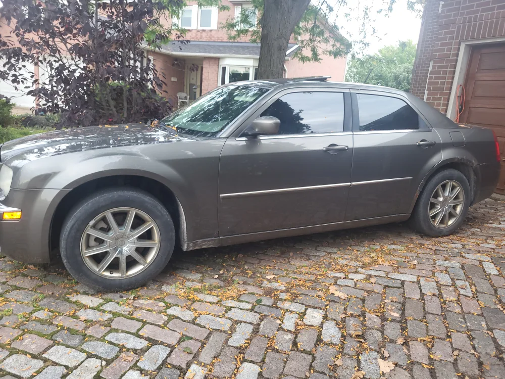 2008 Chrysler 300 limited AWD image indicator(9)