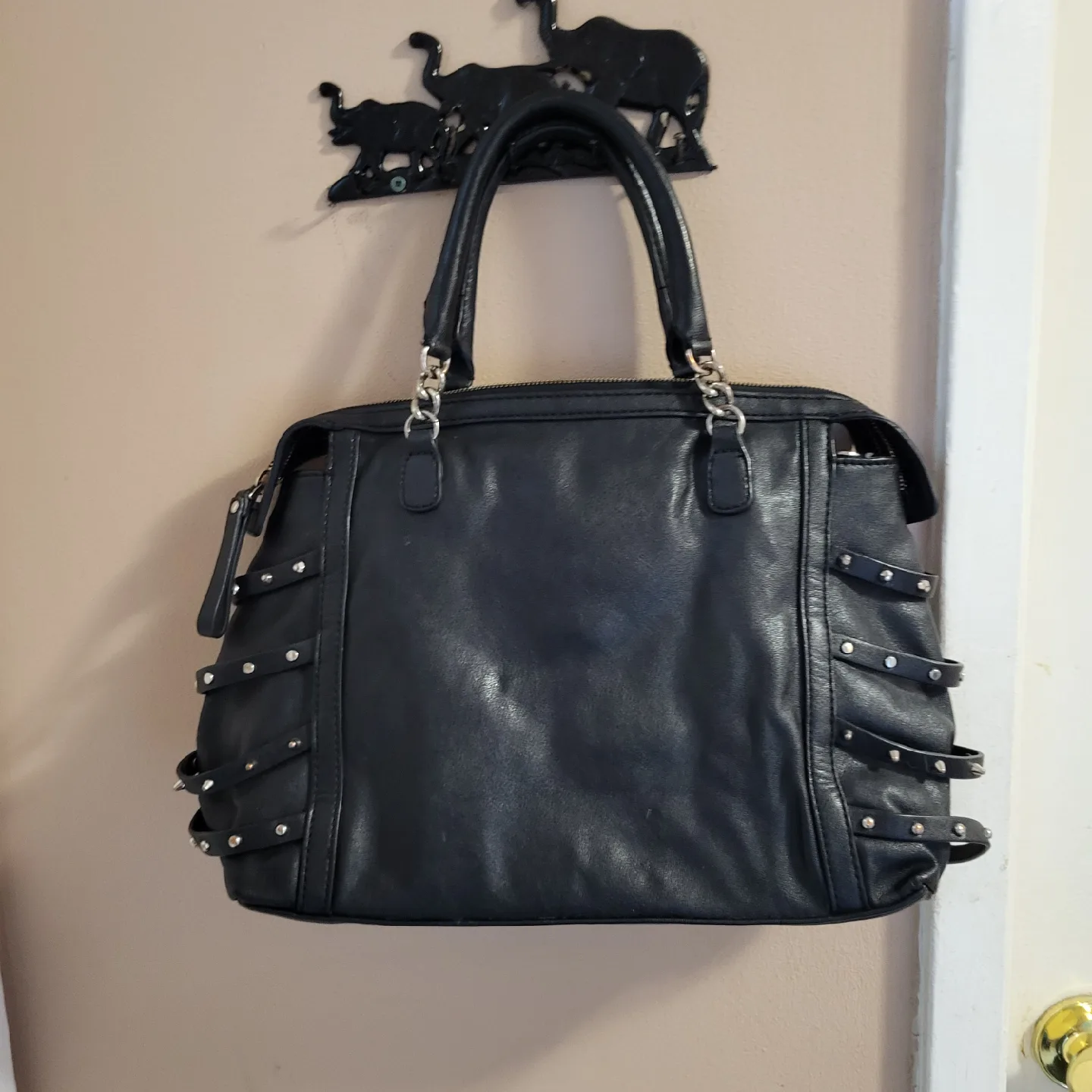 🥕Guess Black Leather Studded Satchel Purse Like New image indicator(2)