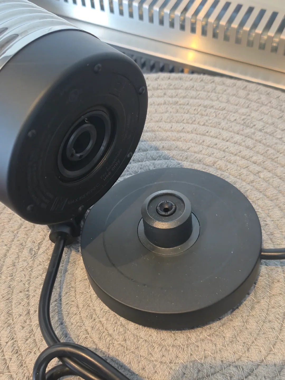 Nespresso Aeroccino 4 Milk Frother – Excellent Condition image indicator(5)