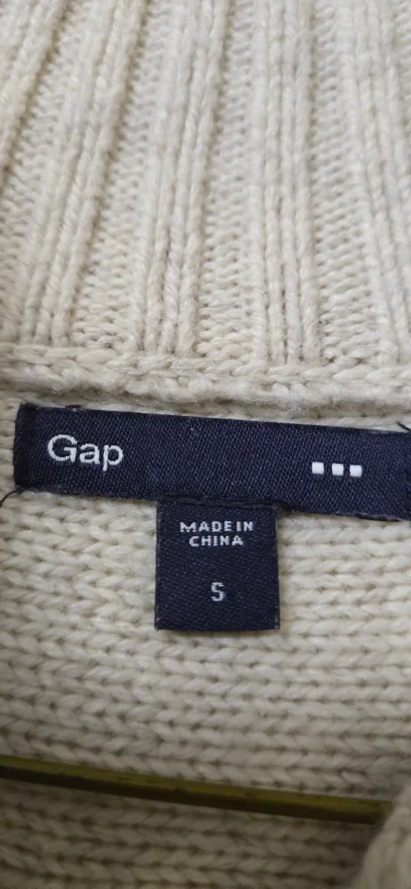 Gap Cardigan - Size Small image indicator(3)