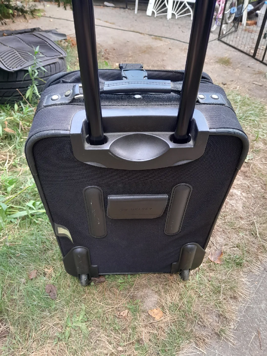 Delsey Black Carry-On Suitcase image indicator(8)