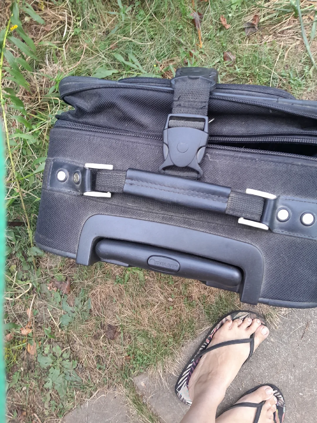 Delsey Black Carry-On Suitcase image indicator(10)