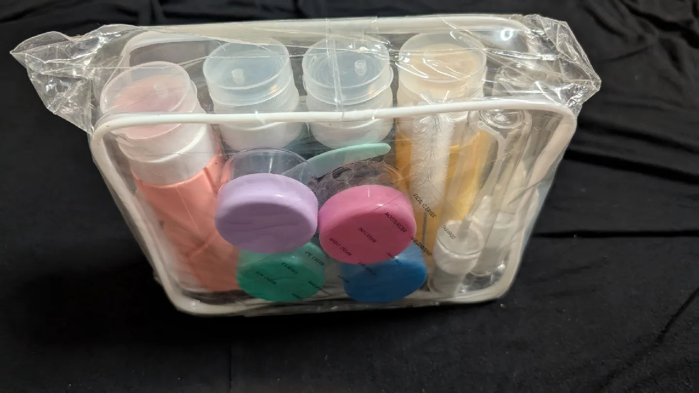 Travel Bottles 10-Piece Set image indicator(3)