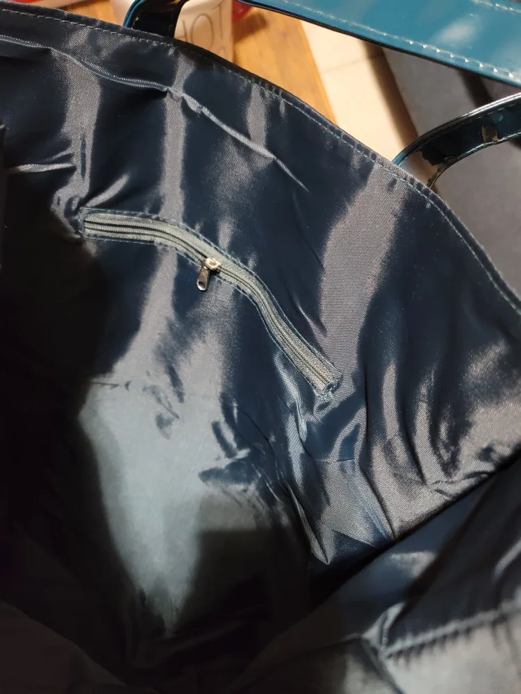 Green Patent Faux Leather Tote Bag image indicator(4)