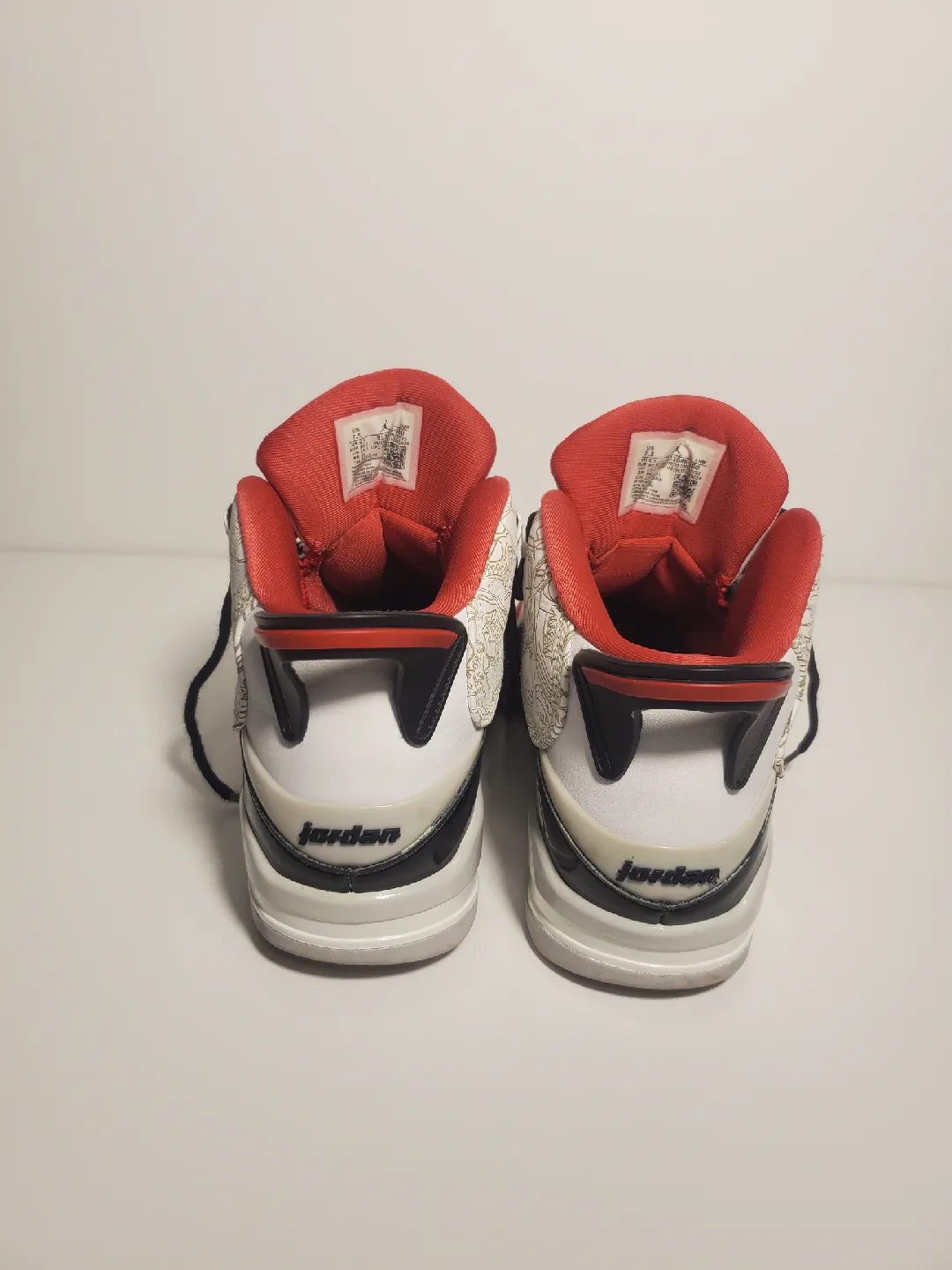 Men’s Jordan Dub Zero White Varsity Red 311046-160 Size 7.5 image indicator(4)