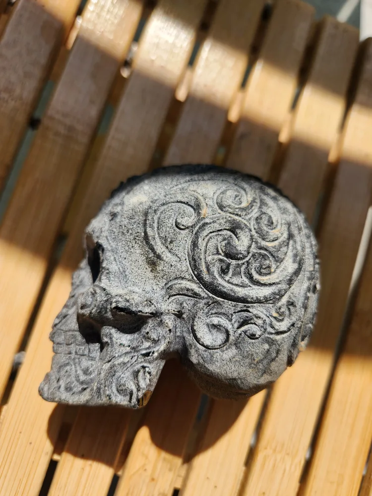 black obsidian skull tribal carving image indicator(3)