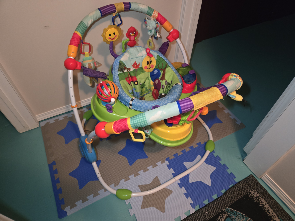 Baby Einstein Exersaucer with Piano / Great for Leg Strength!