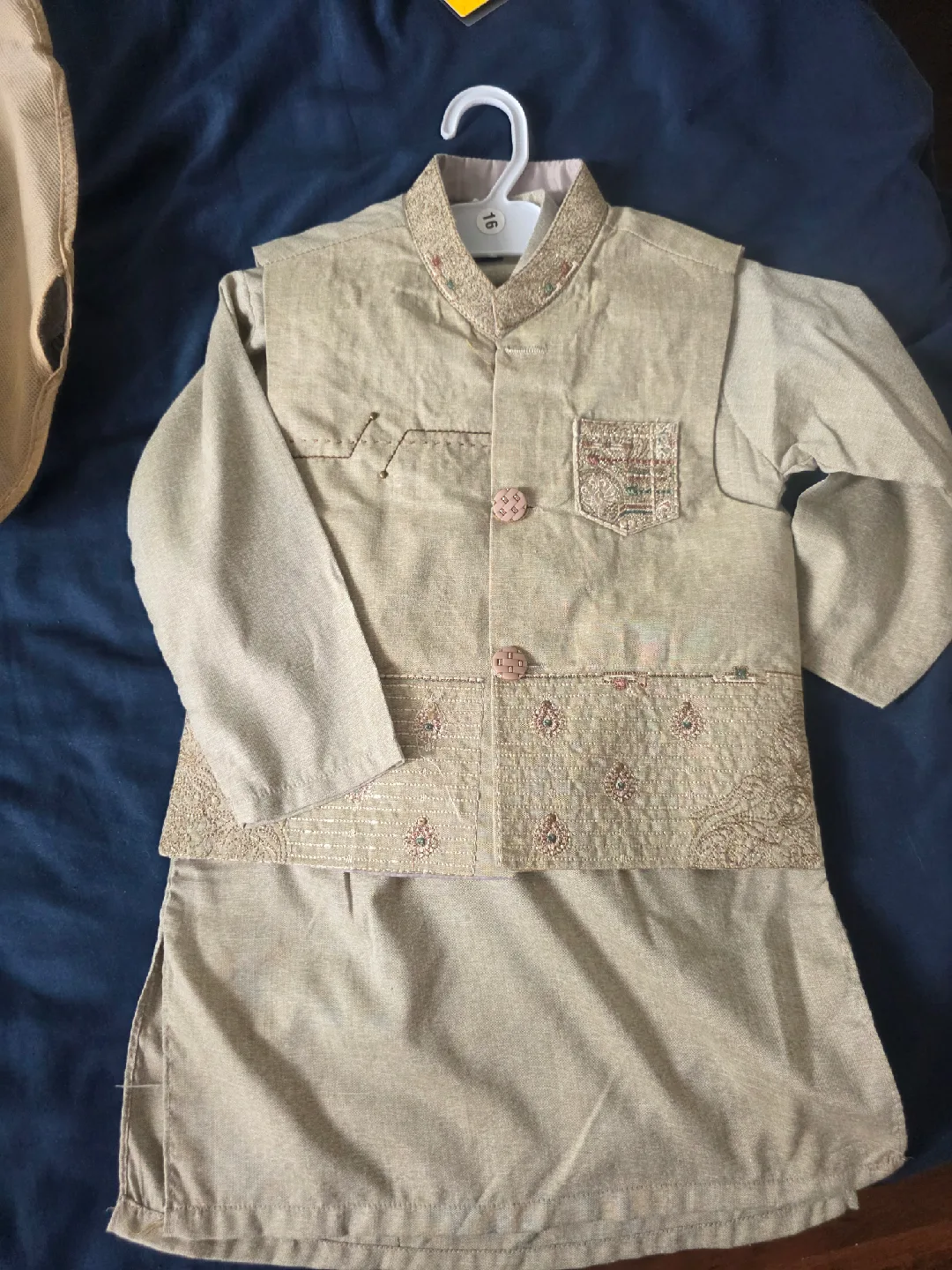 Boy's Traditional Outfit with Vest - Size 16 image indicator(3)