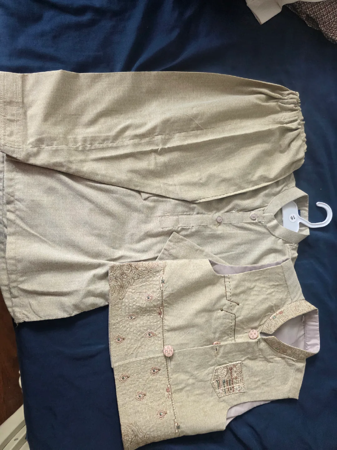 Boy's Traditional Outfit with Vest - Size 16 image indicator(7)