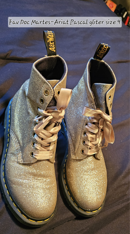 Dr. Martens Ariat Pascal Glitter Boots - Size 9