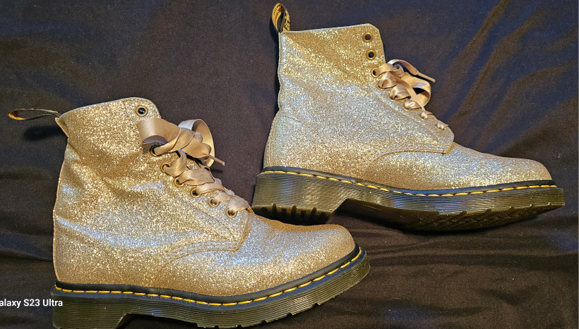 Dr. Martens Ariat Pascal Glitter Boots - Size 9 - photo 4