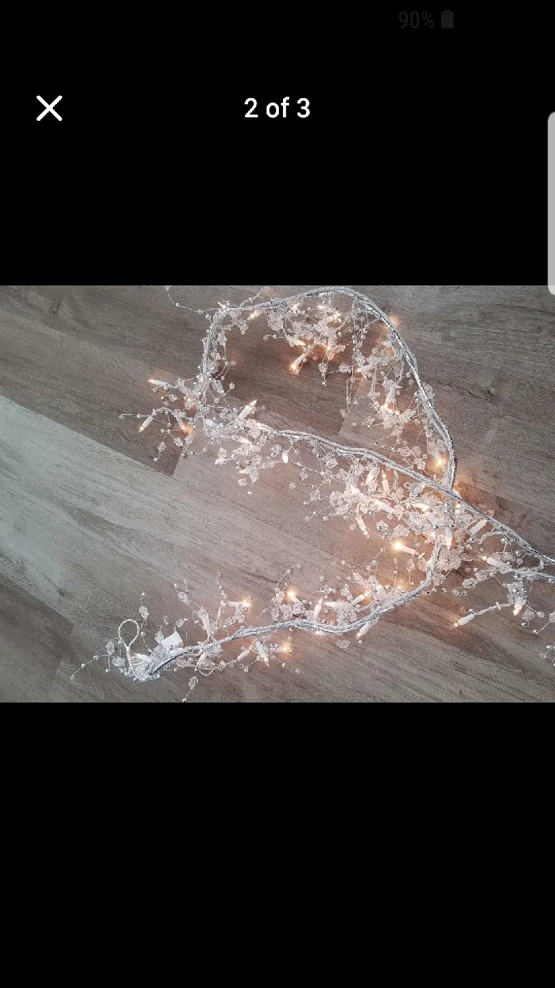 Beaded Garland with Lights image indicator(3)