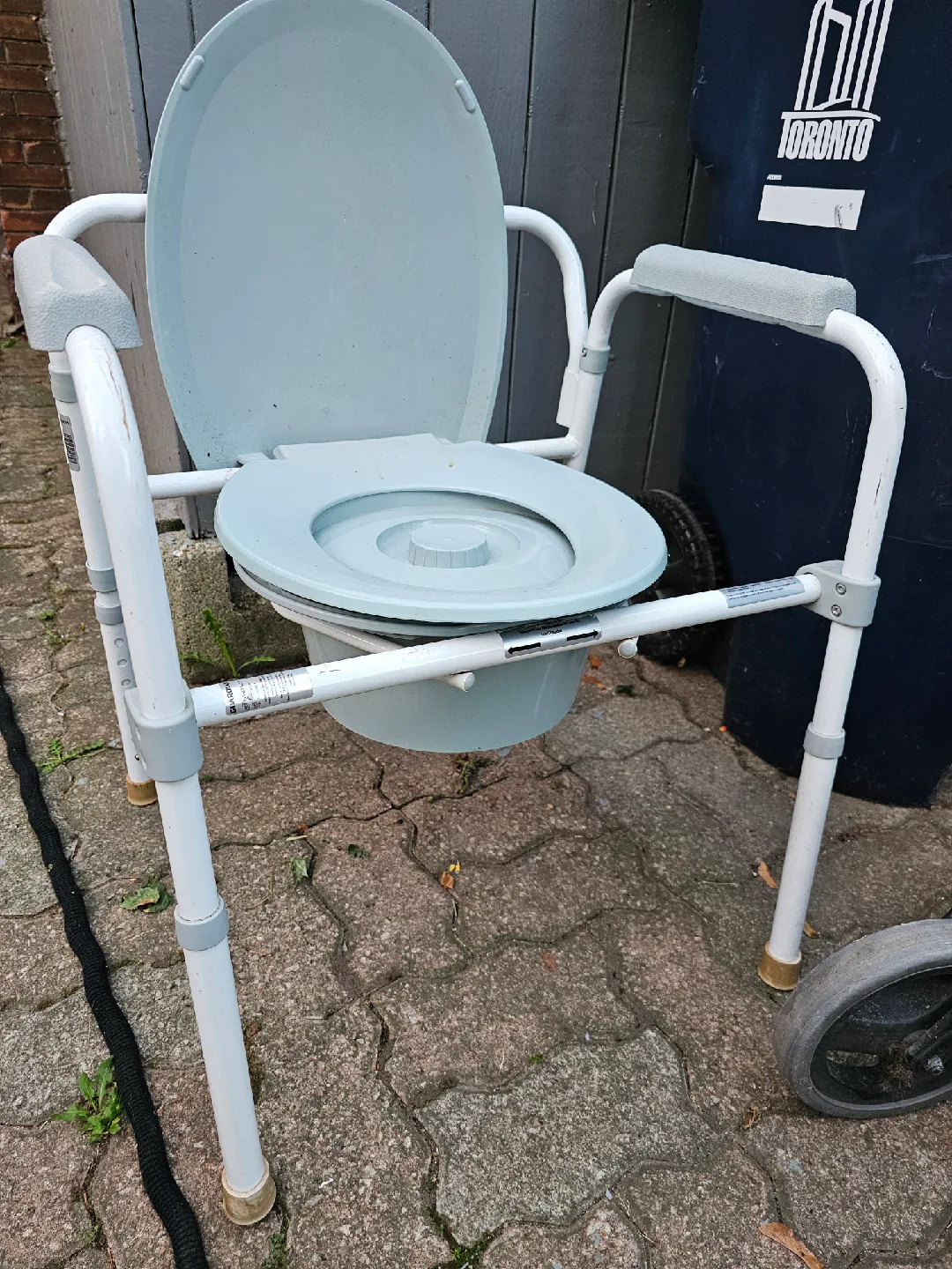 Commode Chair image indicator(2)