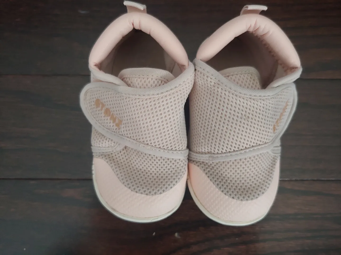 STONZ Baby Shoes - Size 7 US (read description for sizing) image indicator(5)