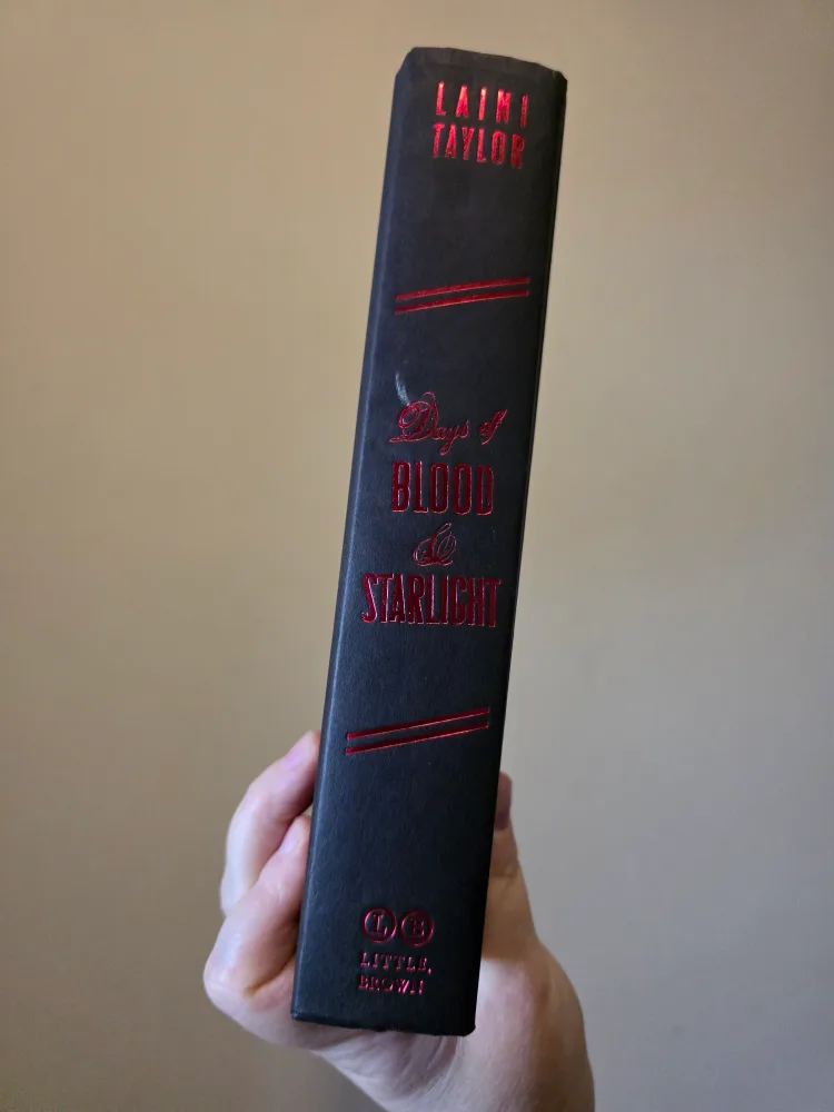 Days of Blood & Starlight by Laini Taylor thumbnail