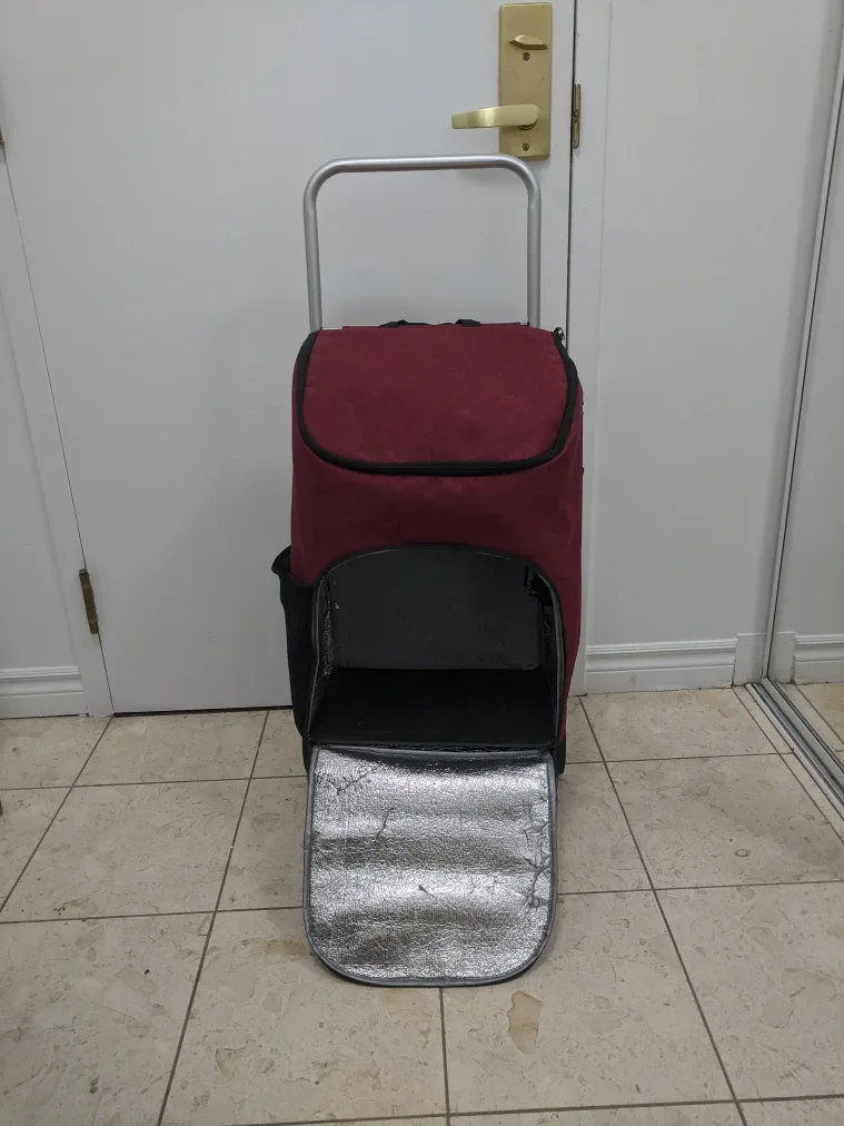 Maroon Rolling Cooler Bag image indicator(2)
