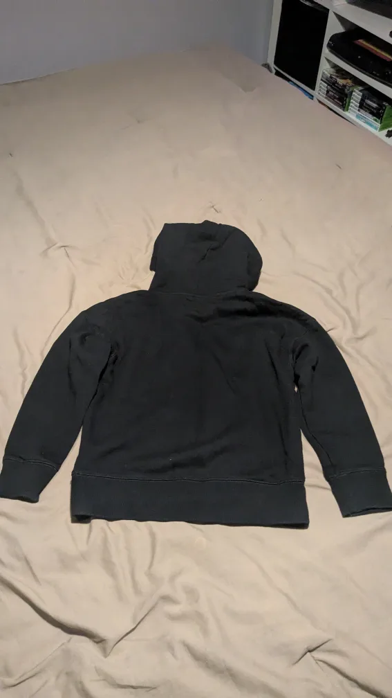 Roots Kids Black Hoodie Size S/P image indicator(2)