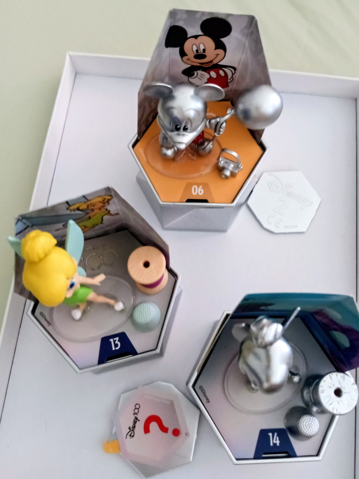 3 Disney 100 Collectible Figures - photo 3