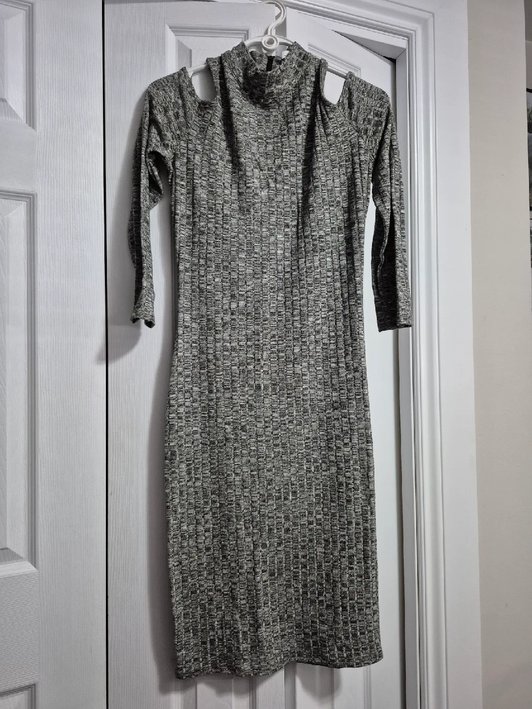 Dresses image indicator(6)