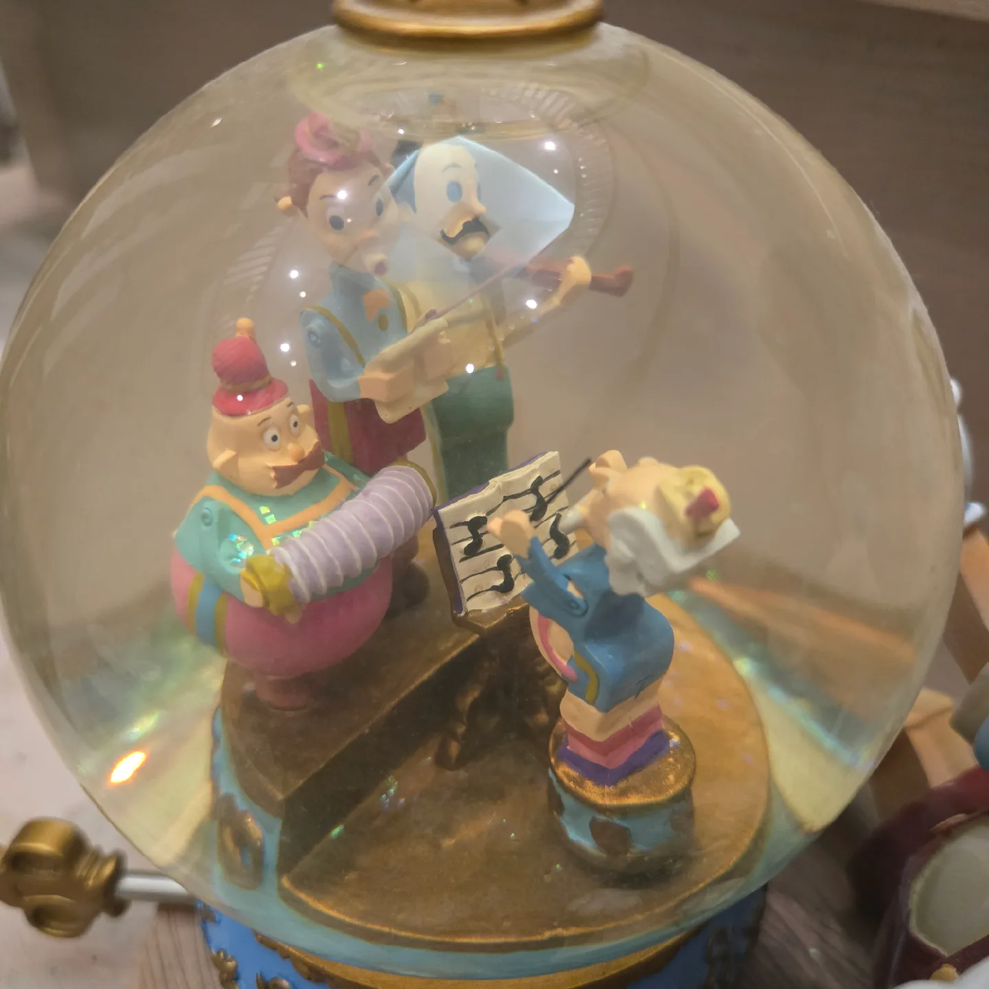 Disney Pinocchio and Figaro Musical Snow Globe - Brahm's Waltz image indicator(2)