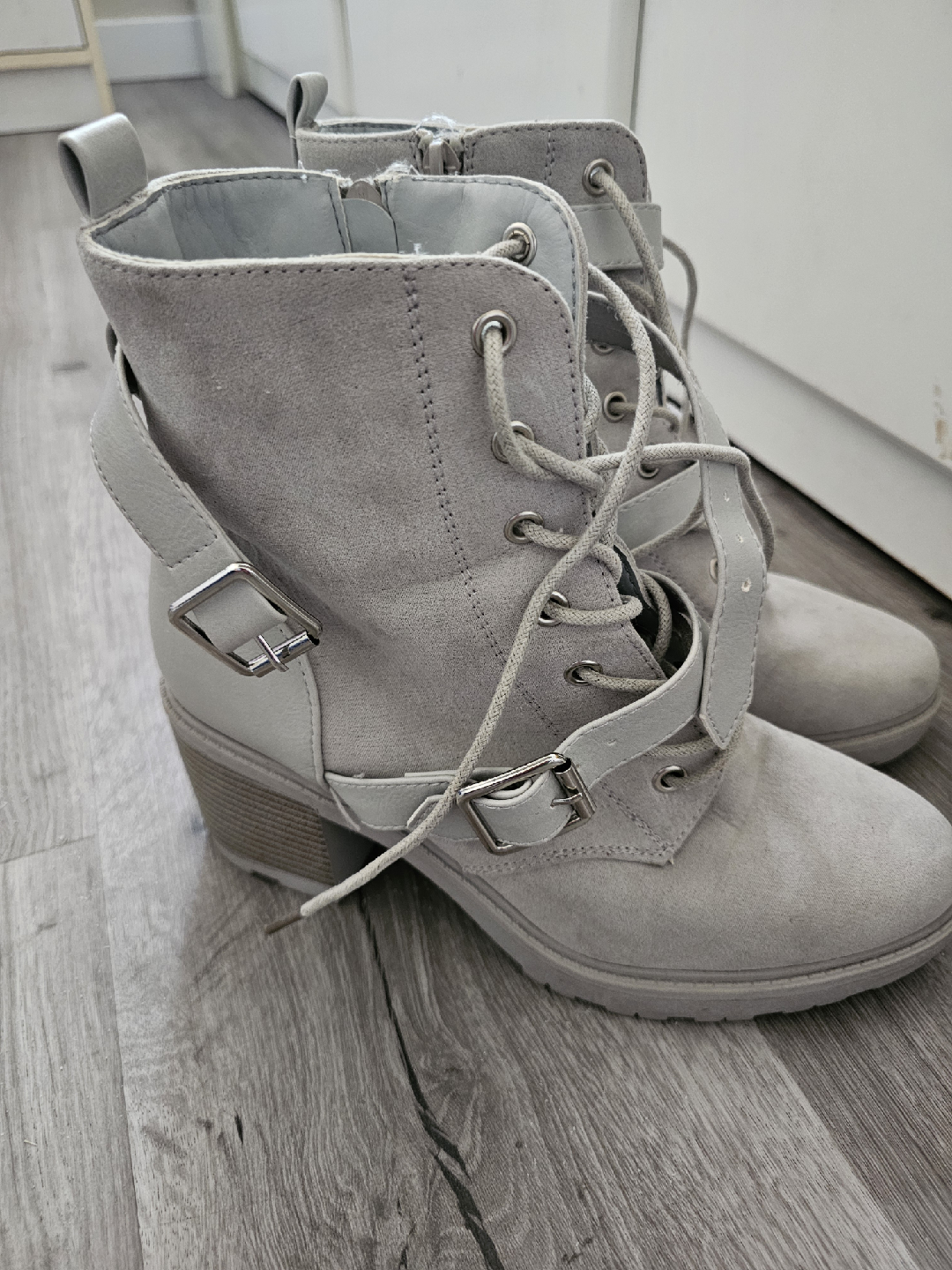 Abrianna Grey Heeled Ankle Boots - Size 8.5 - photo 4