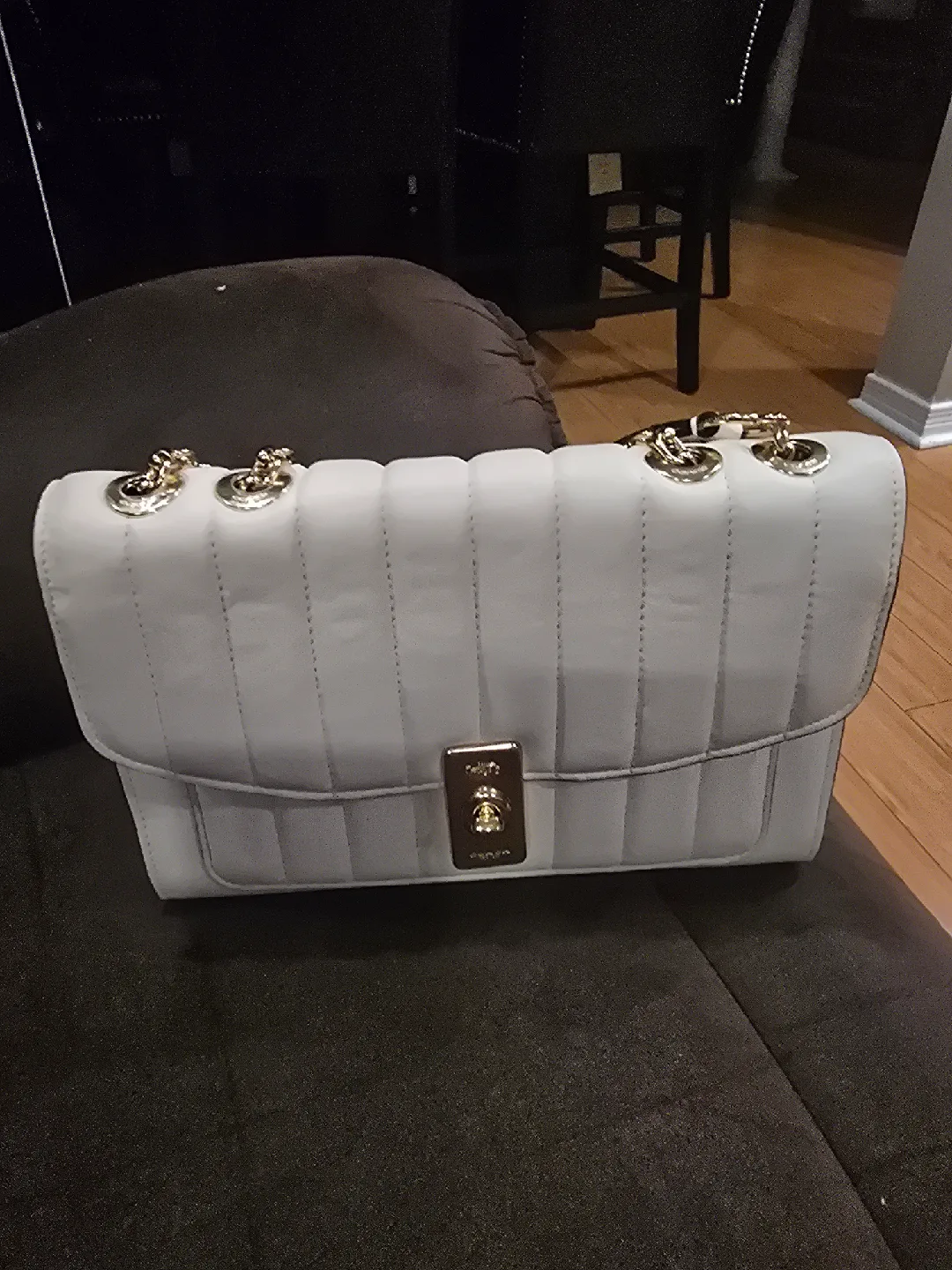 Coach White Leather Shoulder Bag thumbnail