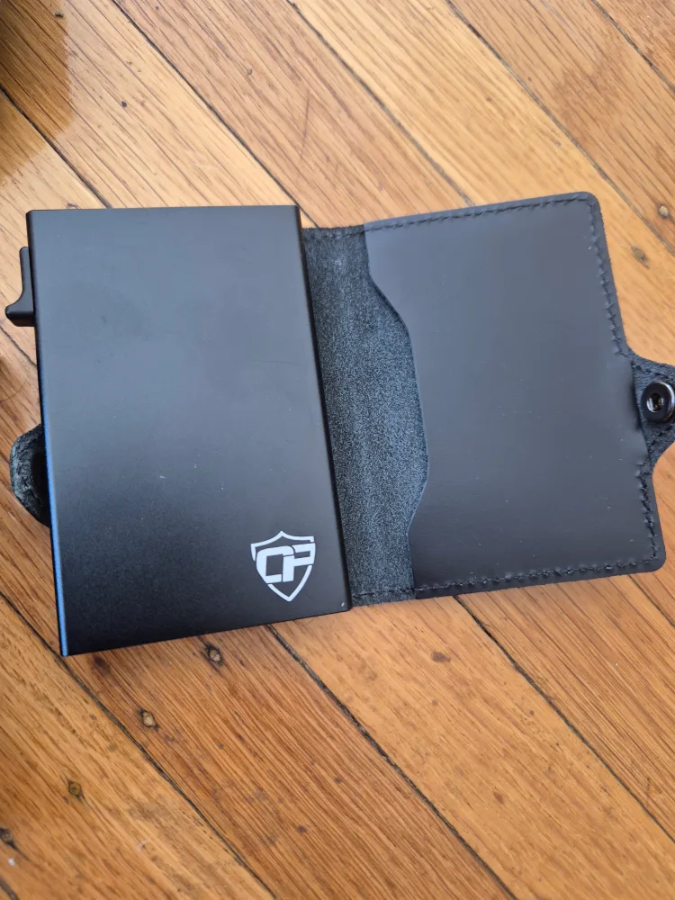 Conceal Plus Card Blocr Wallet - Black image indicator(2)