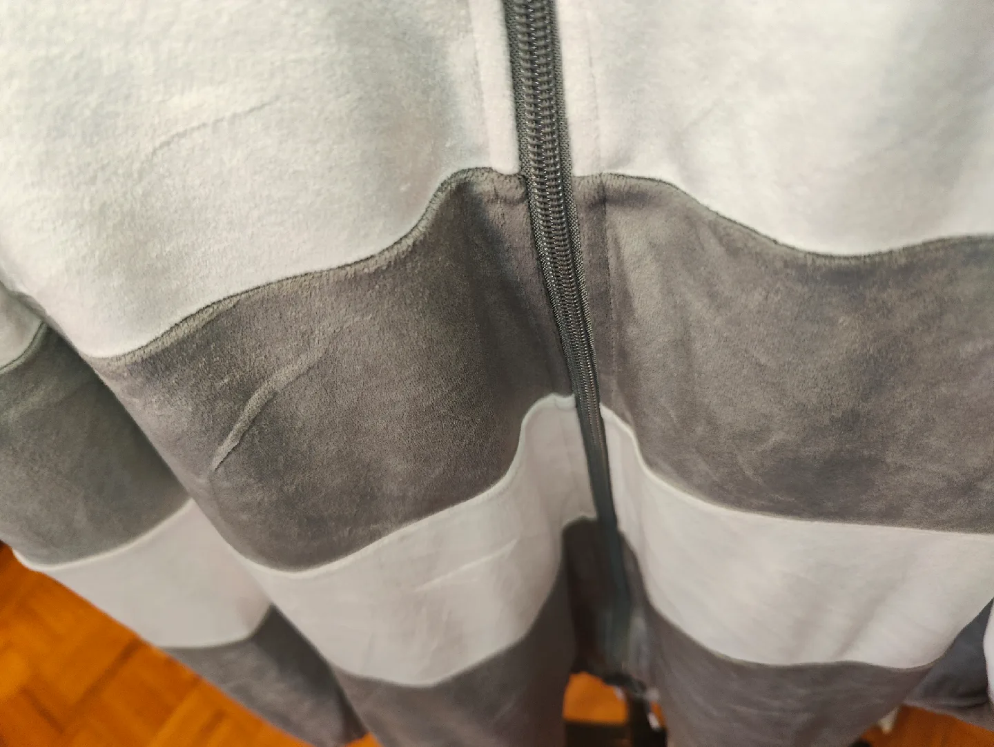 Adidas Striped Velour Track Jacket - Size M image indicator(3)