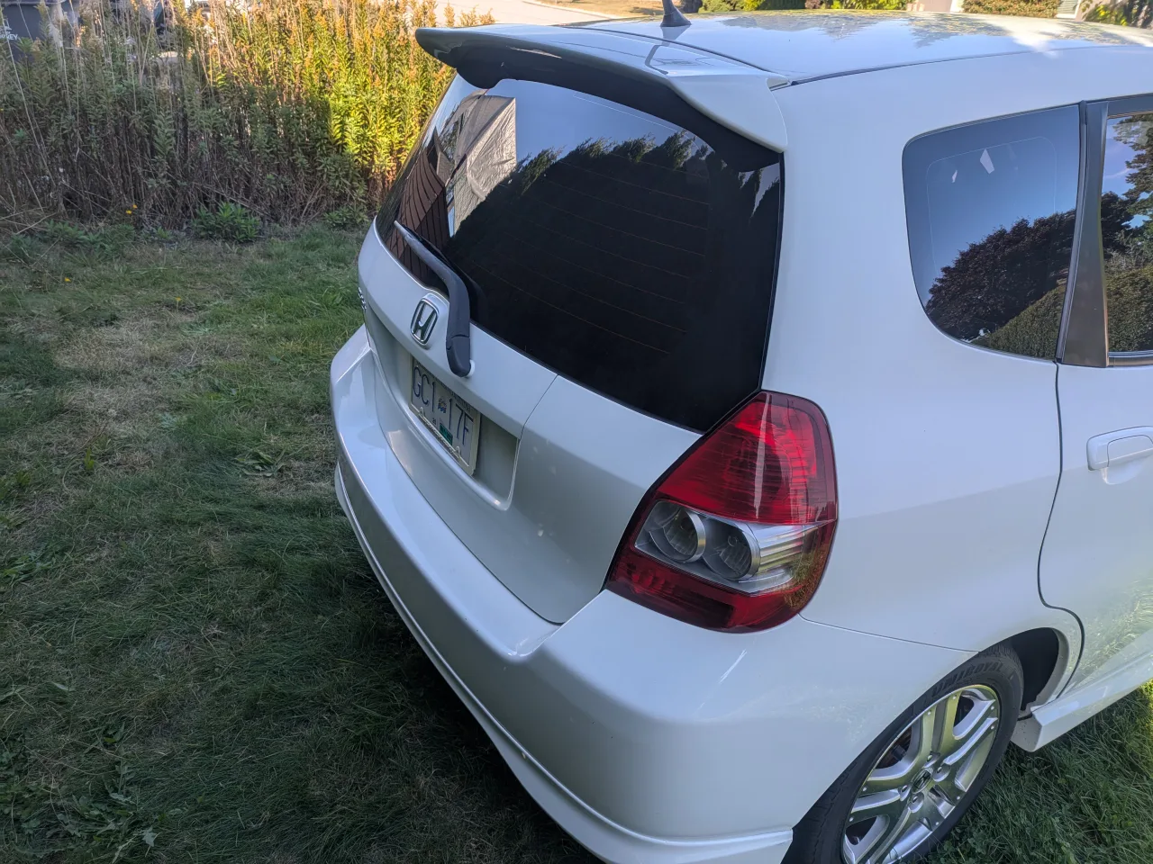 2008 Honda Fit 5dr HB Auto Sport. BC LOCAL VEHICLE- White image indicator(5)