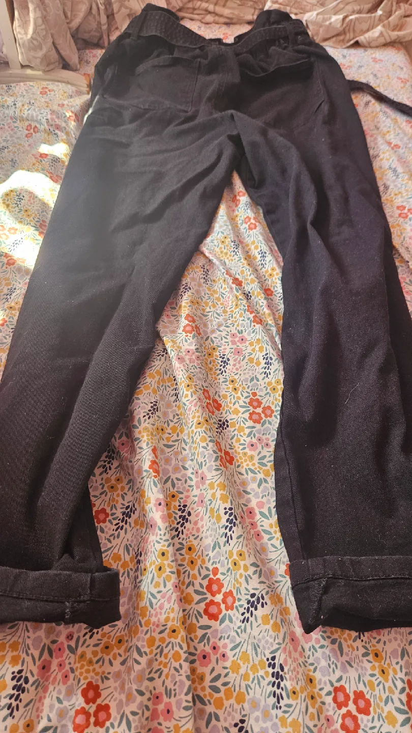 Black belted denim pants image indicator(2)