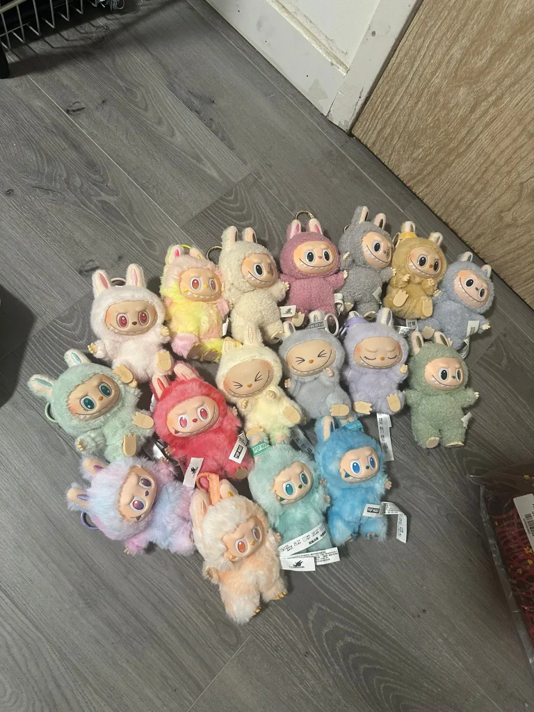 Pop Mart The Monsters Labubu Plush image indicator(4)